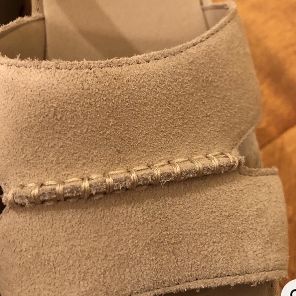 UGG Beige Suede NEW HEIGHTS Platform Sandals Size 10 NEW Adjustable No Box - Picture 6 of 10